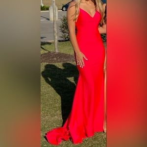 SHERRI HILL Coral Gown Size 00